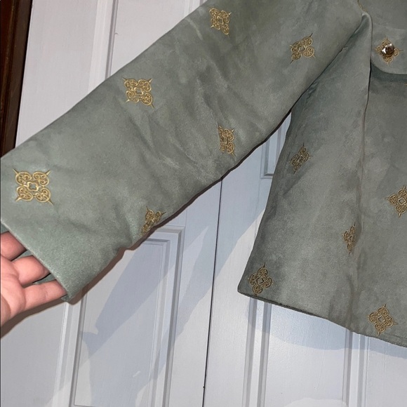 Green Blazer with Suede Finish and Pointed Collar - Picture 4 of 6